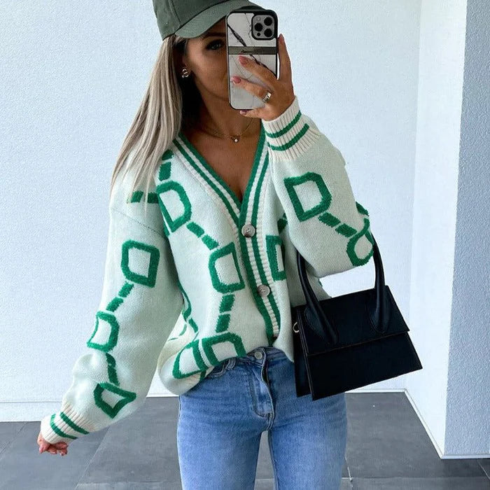 Océane Vêtements- Solo V-Neck Cardigan In Love