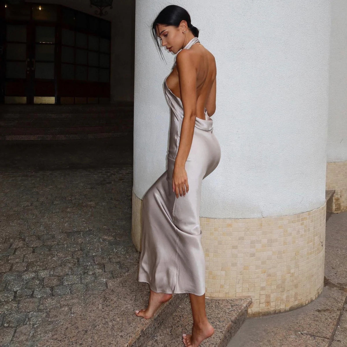 Océane Vêtements- Courtney Elegance Satin Gown
