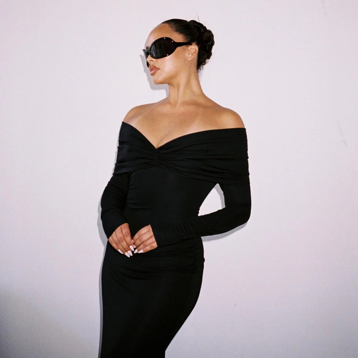 Océane Vêtements - Classic Off Shoulder Maxi Dress