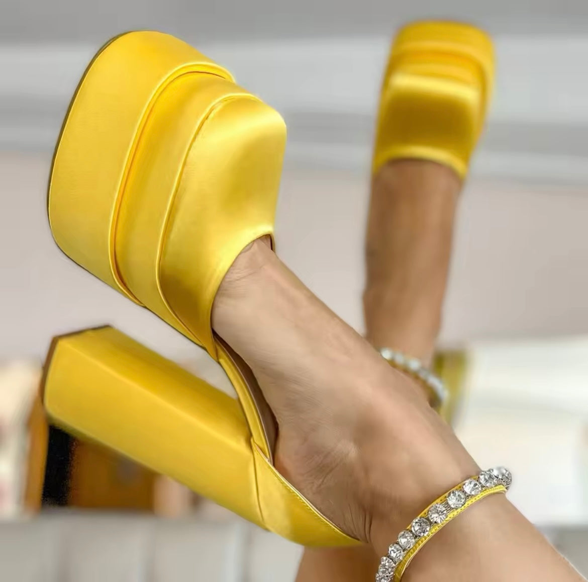 Océane Vêtements - Rendezvous Double Platform Rhinestone Strap Satin Pumps