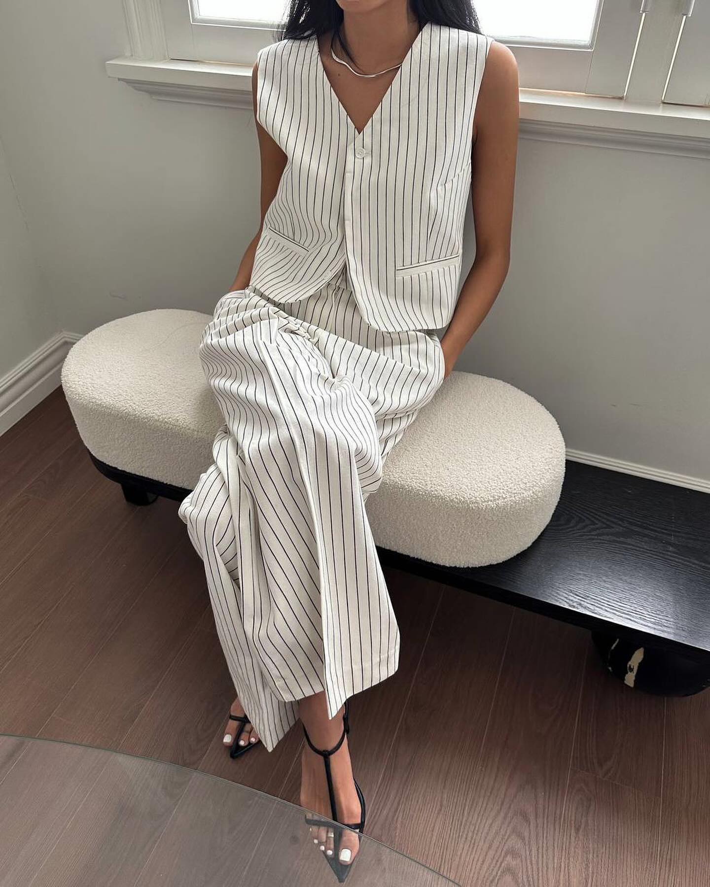 Océane Vêtements - Mode Haute Couture Two Piece Sleeveless V Neck Button Down & High Waist Straight Trousers