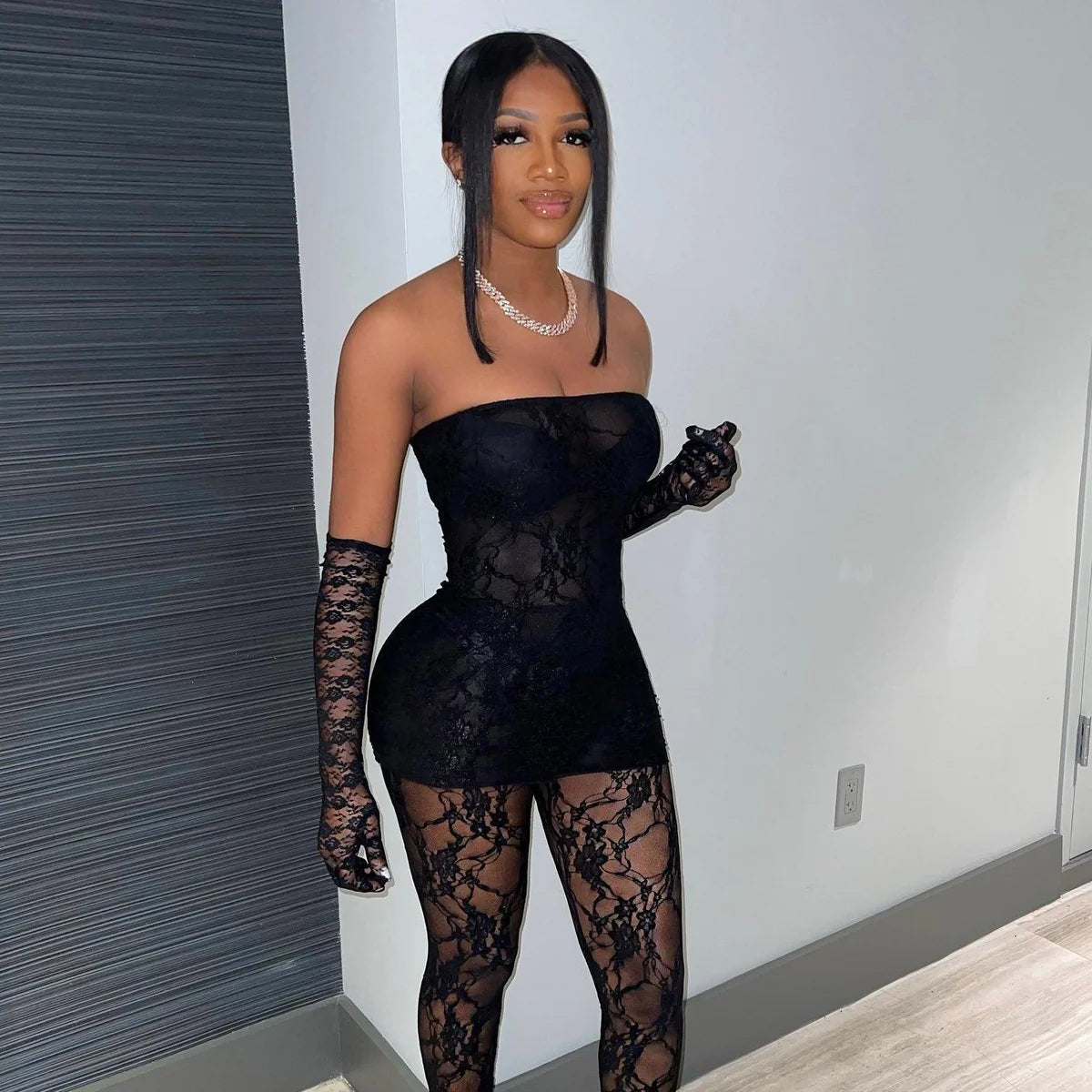 Océane Vêtements - Hotlanta Nights Sheer Three Piece Lace Set With Gloves