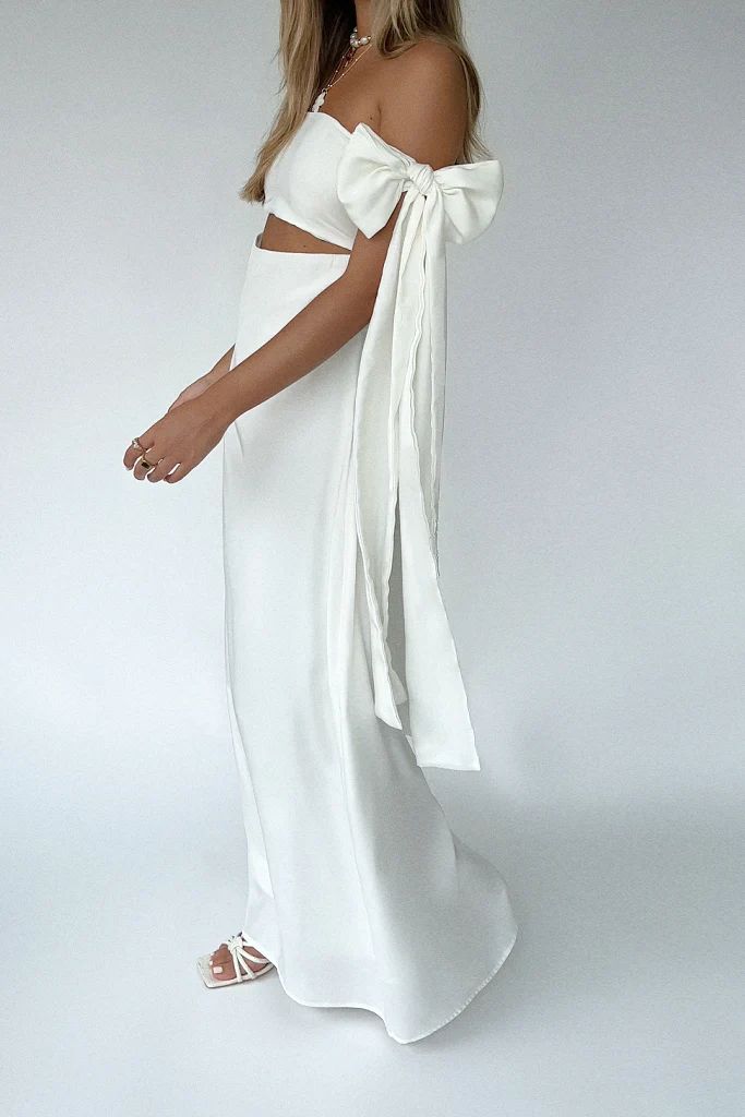 Océane Vêtements-  Mila Bows Gown Pearl Silk
