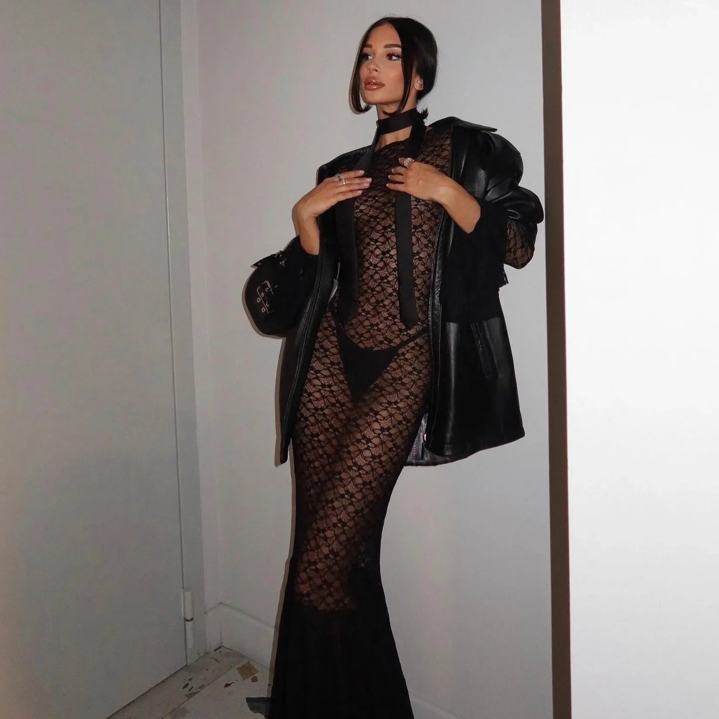 Océane Vêtements - Sirens Flair Lace Maxi Dress