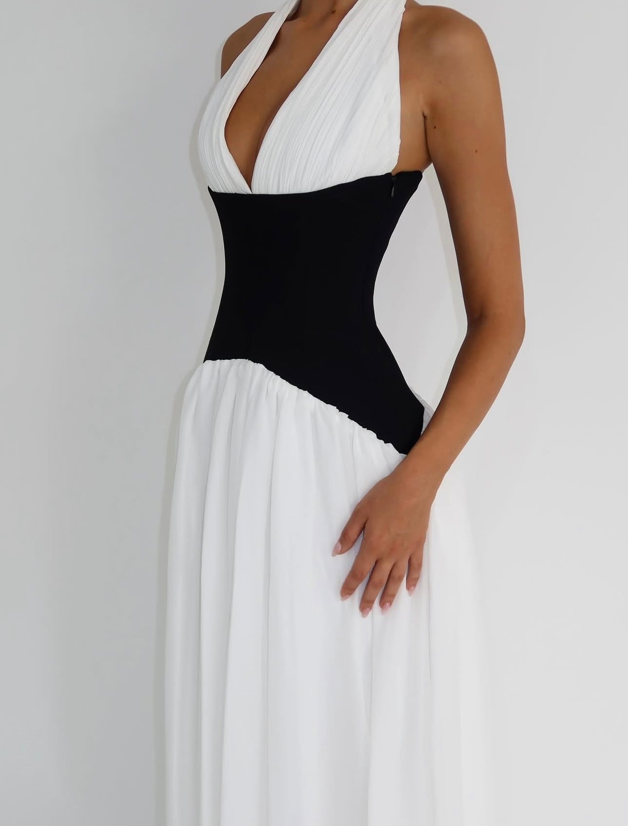Océane Vêtements- White and Black Sculpting Jersey Draped Maxi Dress