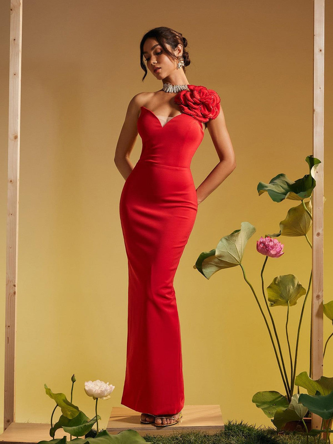 Océane Vêtements -Rose Rouge De L'amour One Shoulder Maxi Dress