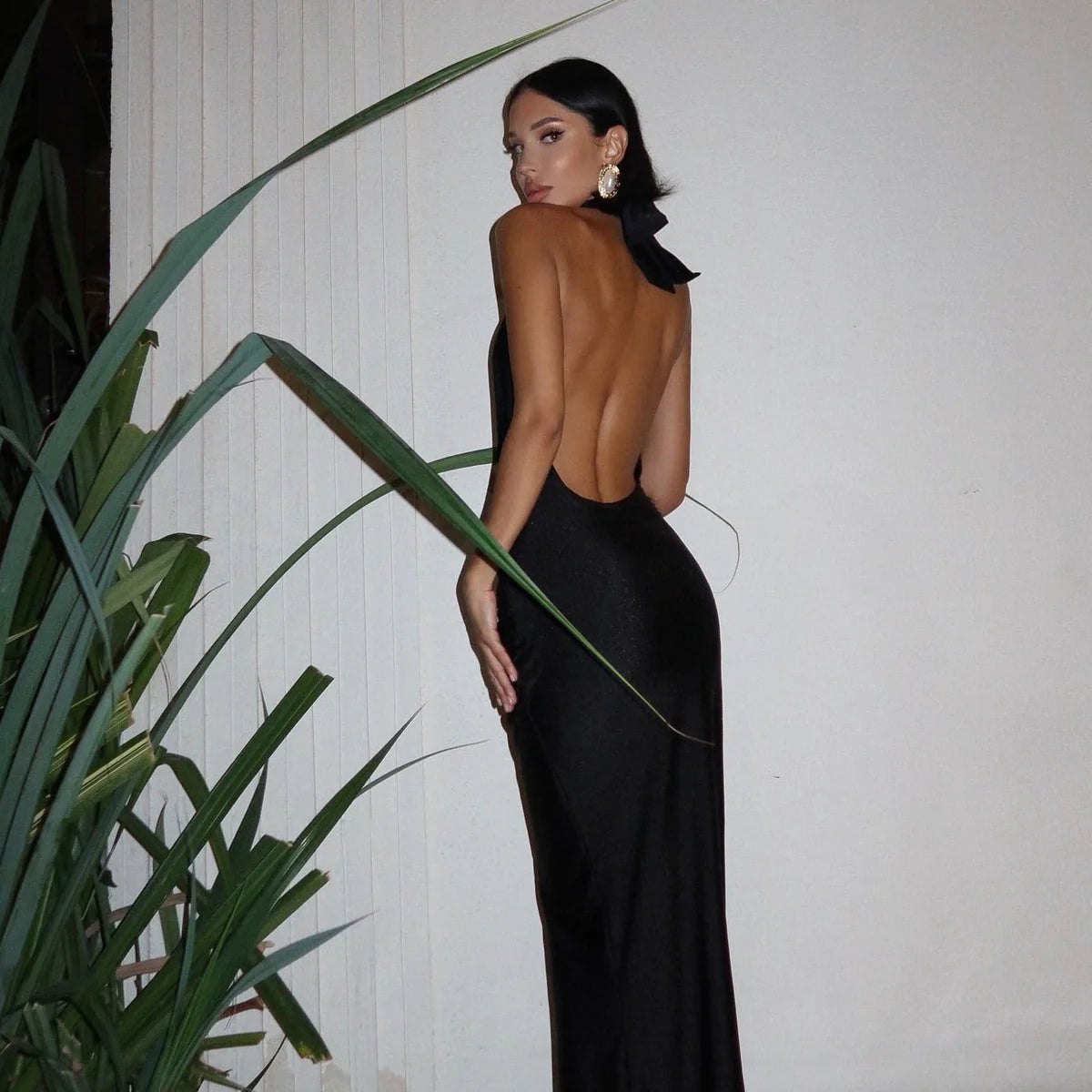 Océane Vêtements - Tous Les Yeux Sont Sur Moi Backless Halter Maxi Dress