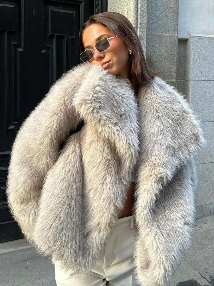 Océane Vêtements -Mia Faux Fur Coat