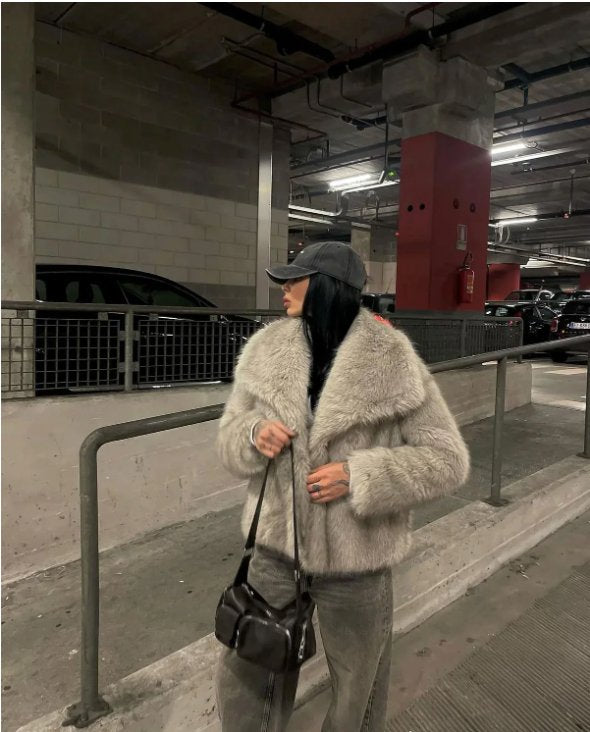 Océane Vêtements -Mia Faux Fur Coat