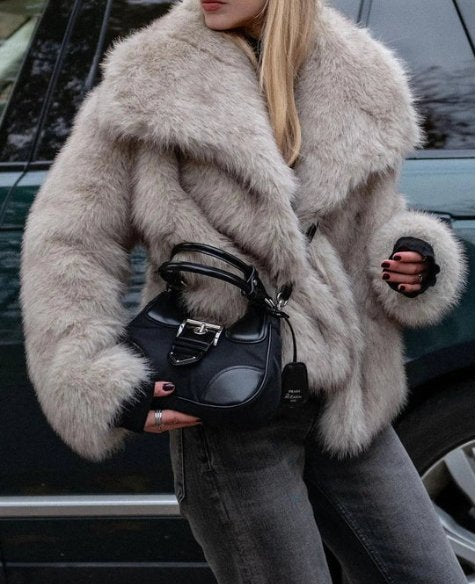 Océane Vêtements -Mia Faux Fur Coat